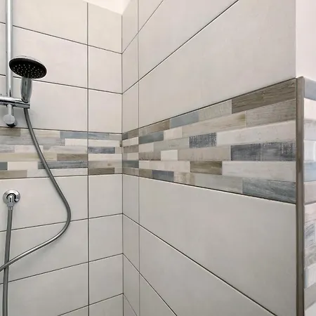 Marina - Libeccio 30m Mare Apartment *