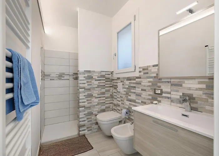 Marina - Libeccio 30m Mare